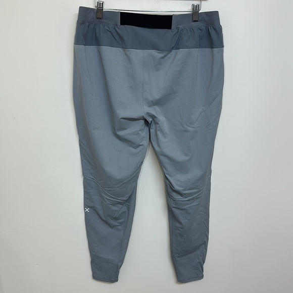 Lululemon Switch Up Pant 29" Asphalt Grey Light Cast XL - Picture 8 of 10